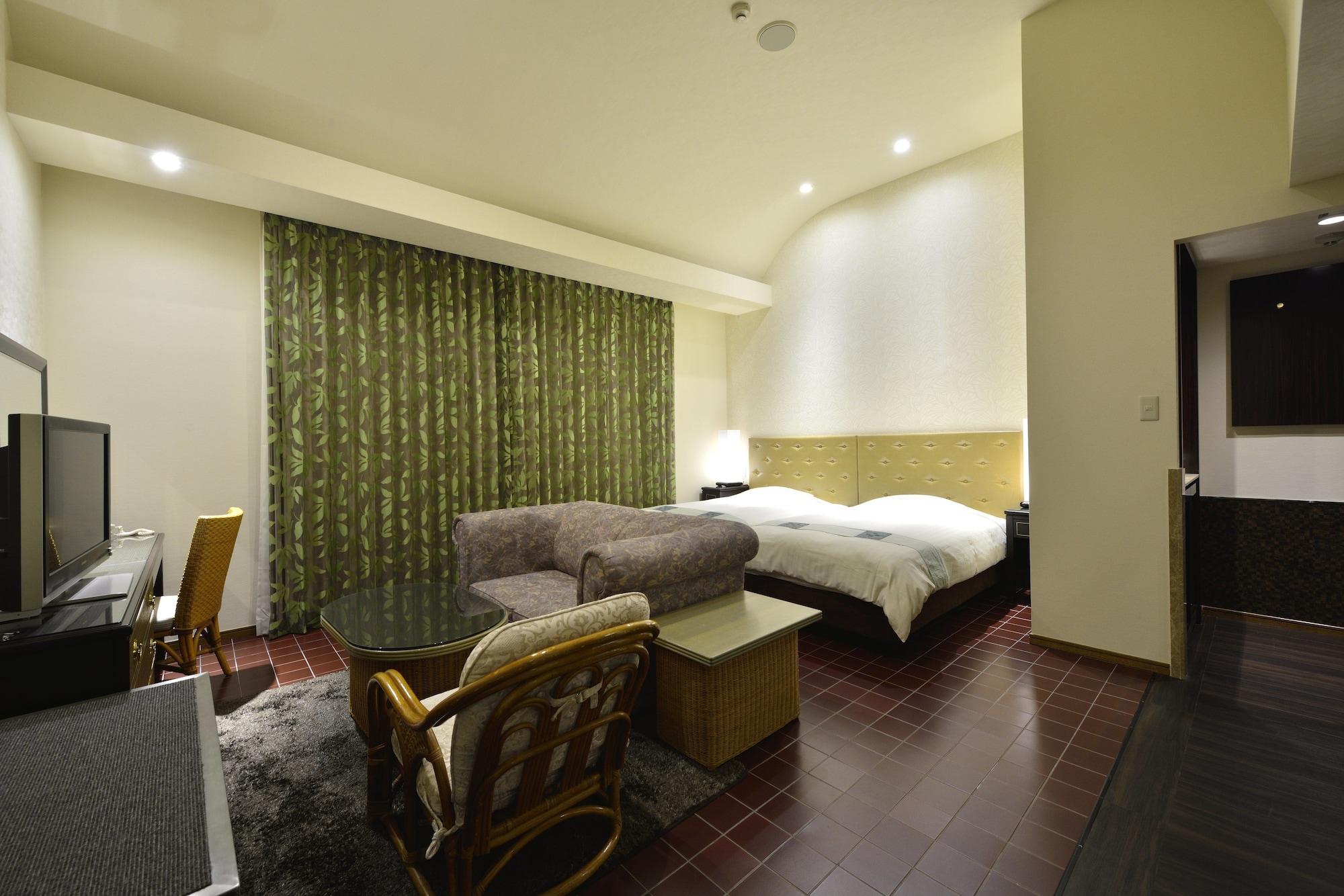 Exes Ishigaki Hotel Ishigaki  Buitenkant foto