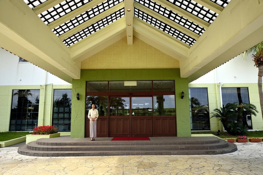 Exes Ishigaki Hotel Ishigaki  Buitenkant foto