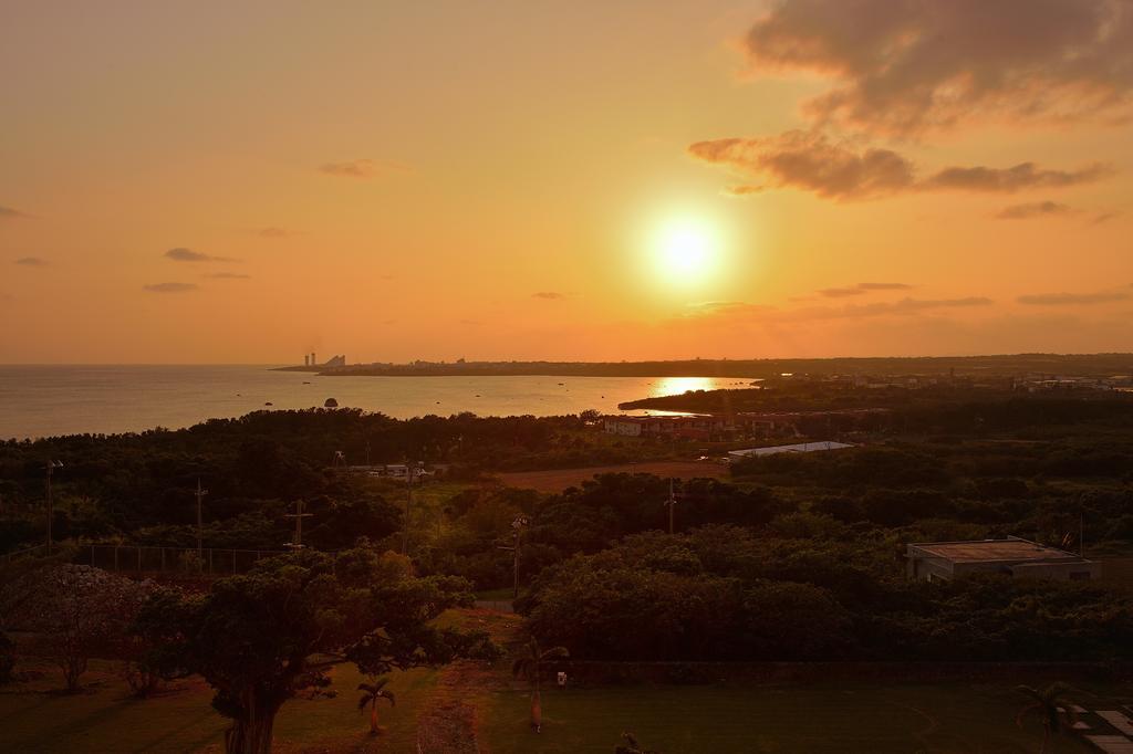Exes Ishigaki Hotel Ishigaki  Buitenkant foto