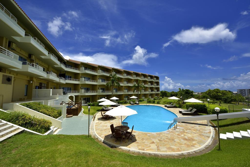 Exes Ishigaki Hotel Ishigaki  Buitenkant foto