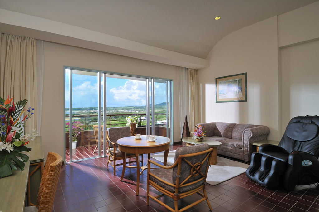 Exes Ishigaki Hotel Ishigaki  Kamer foto