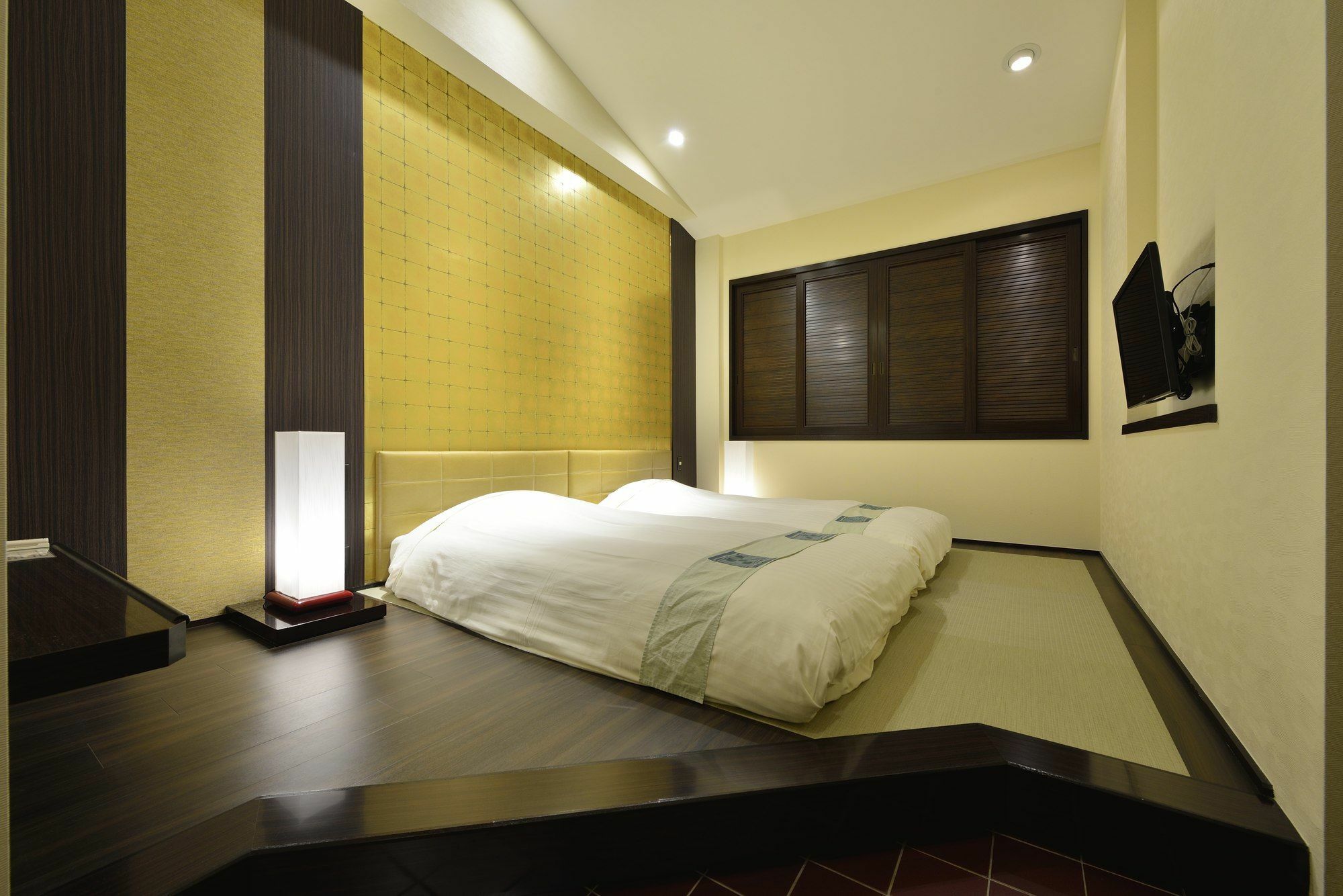 Exes Ishigaki Hotel Ishigaki  Buitenkant foto