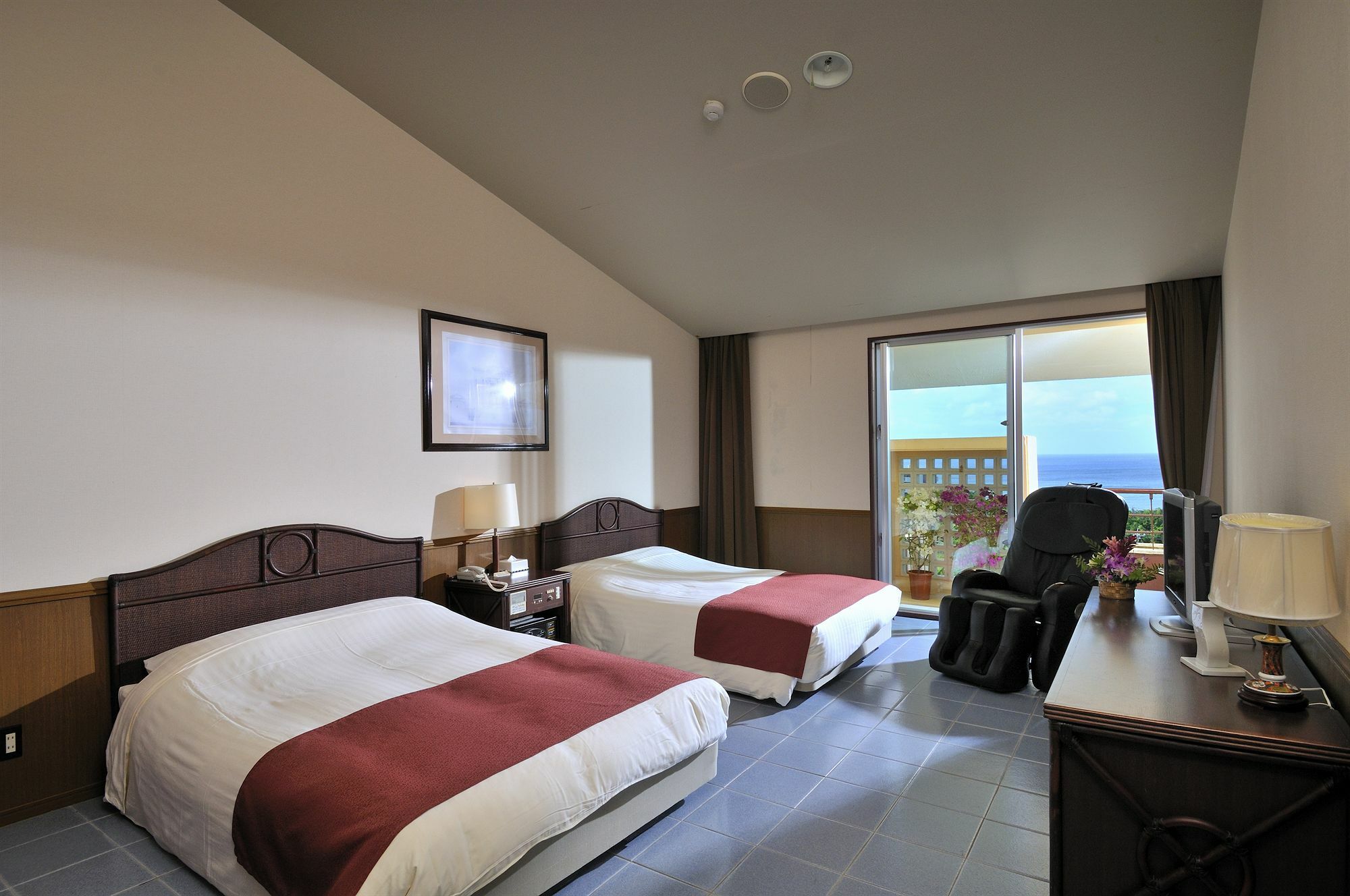 Exes Ishigaki Hotel Ishigaki  Buitenkant foto