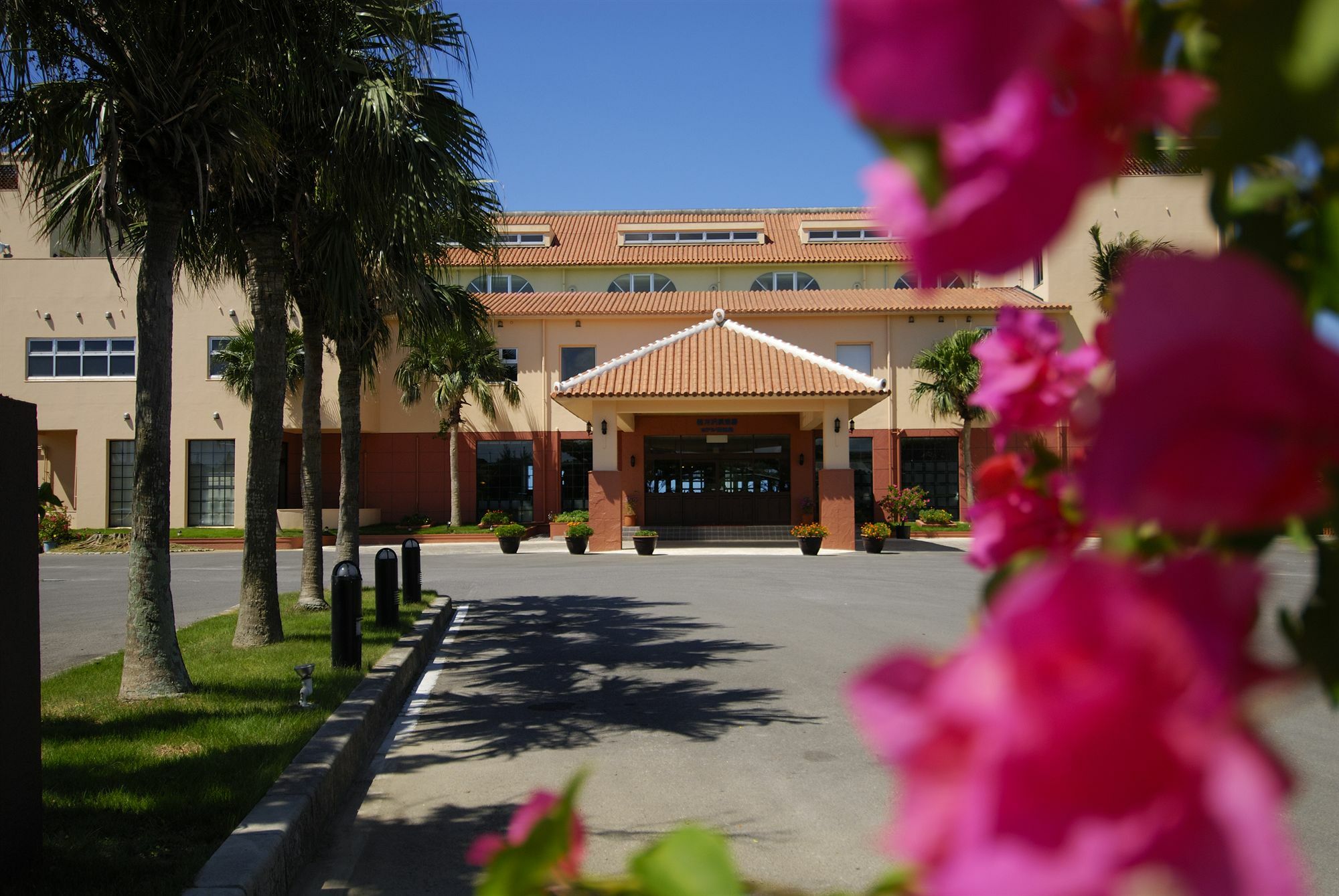 Exes Ishigaki Hotel Ishigaki  Buitenkant foto